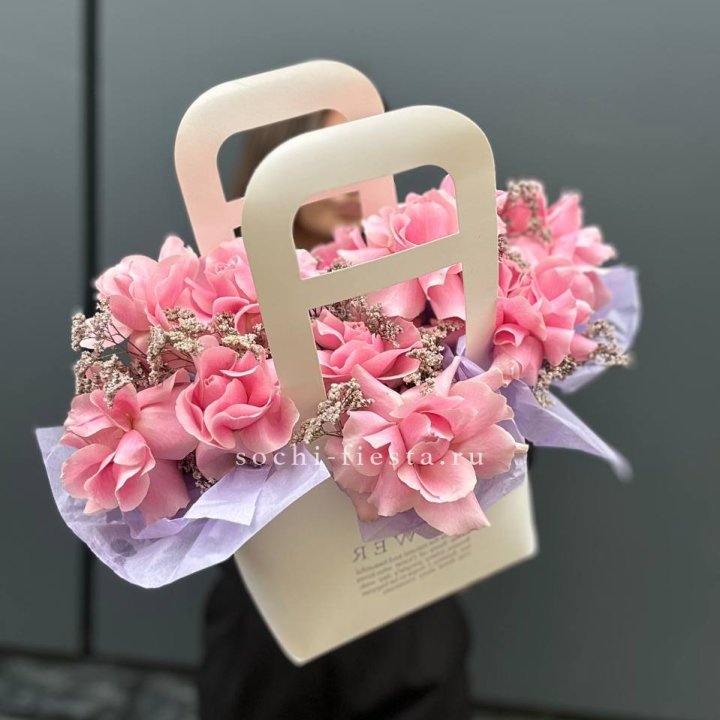 Сумочка розовых роз "Плинки" в Химкие