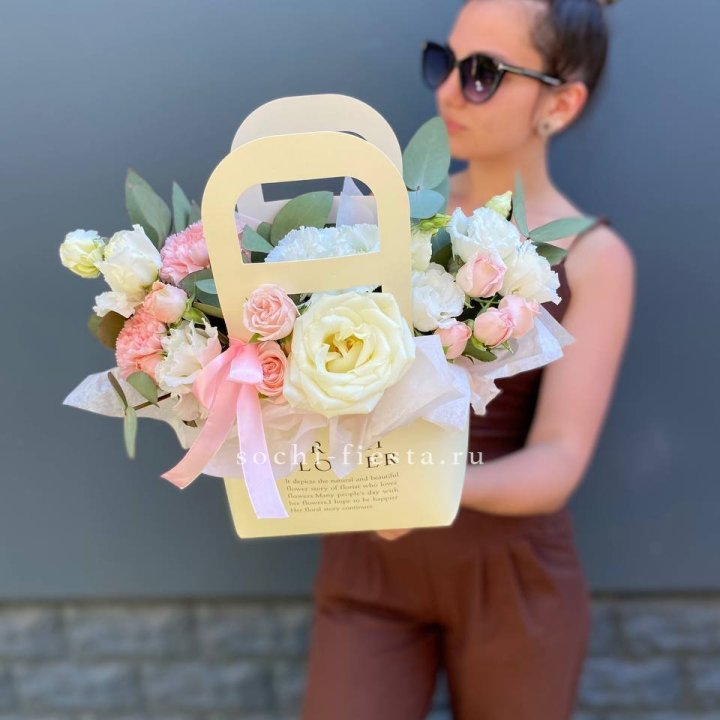 Цветочная сумочка "Рафаэль" в Химкие