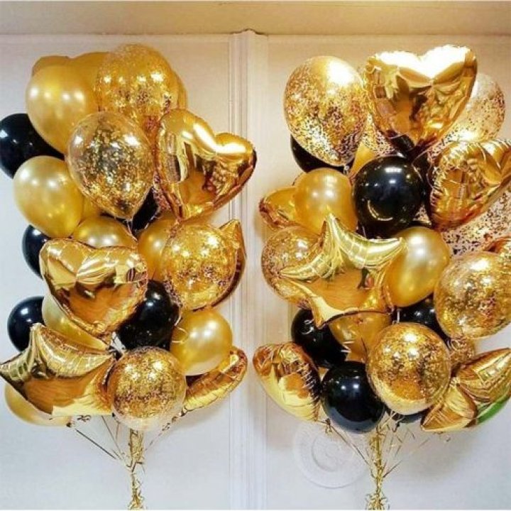 Фонтан шаров "Чёрное золото" в Химкие