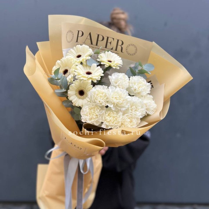  Букет с диантусами и герберами в Химкие