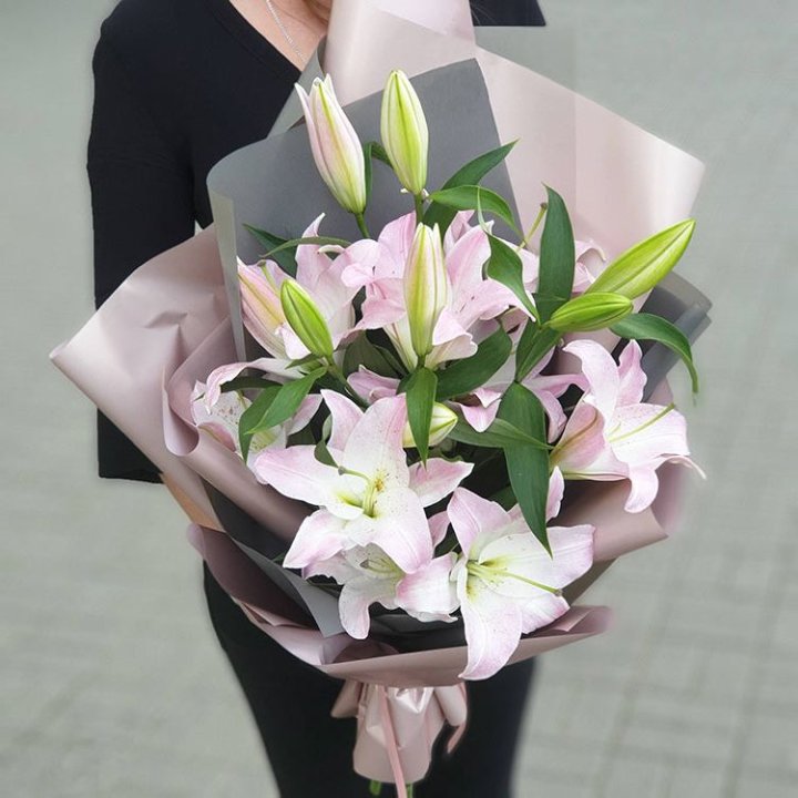 Букет розовых лилий в Химкие