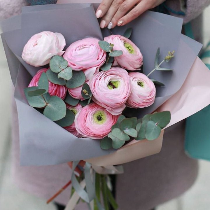 Ранункулюсы с эвкалиптом №1 в Химкие