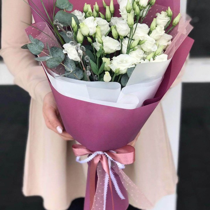 Эустомы с эвкалиптом в Химкие