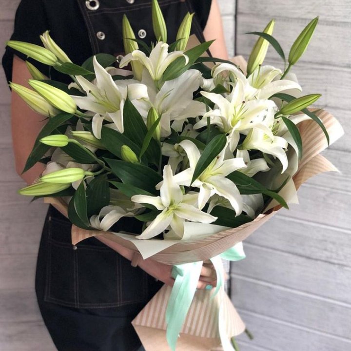 Букет белых лилий в Химкие