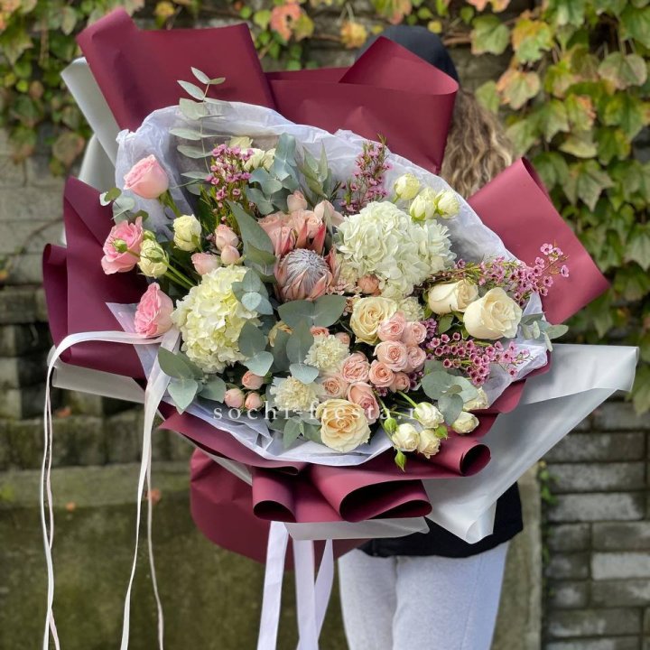 Авторский букет с протеей №1 в Химкие