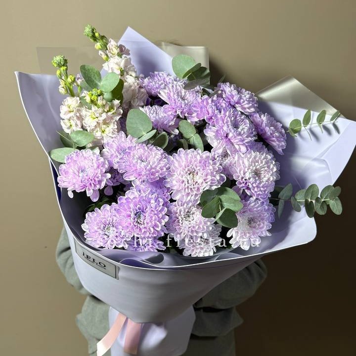 Дуо хризантема и маттиола в Химкие