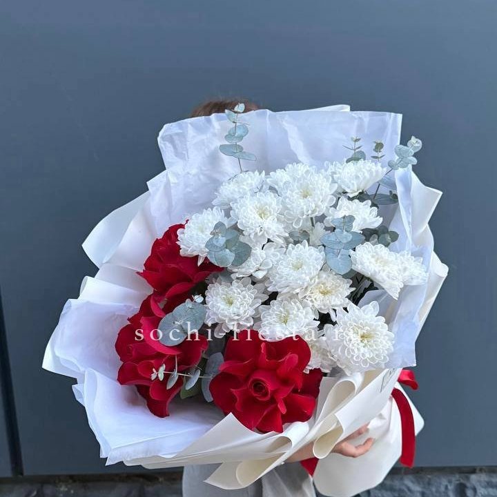 Дуо розы и хризантемы в Химкие
