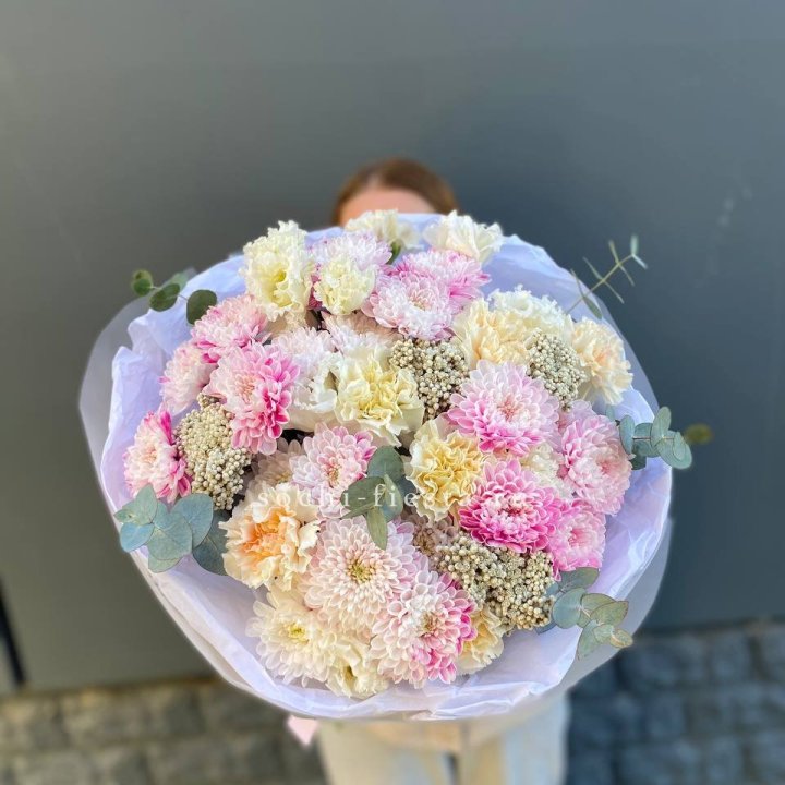 Букет из стойких цветов  в Химкие