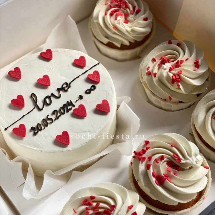 Капкейки и бенто-торт "Любимые" в Химкие