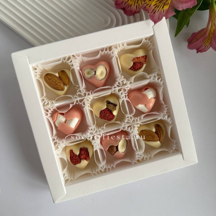 Набор конфет из бельгийского шоколада Сердца в Химкие