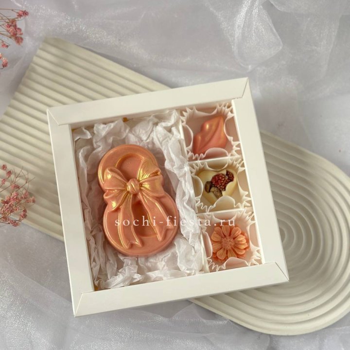 Конфеты из шоколада 8 Марта в Химкие