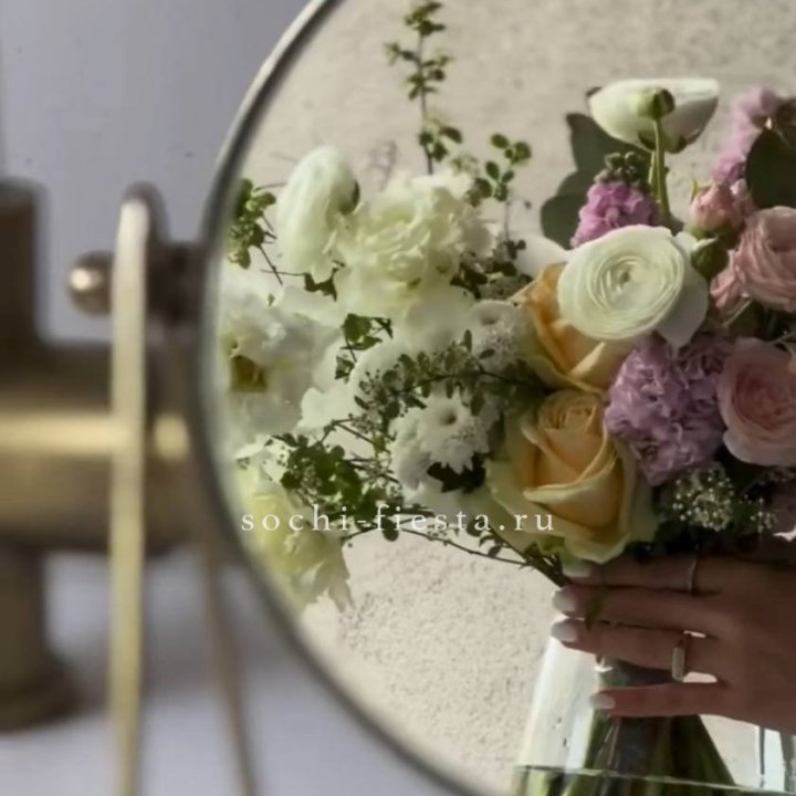 Цветочная подписка "Пакет средний" в Химкие