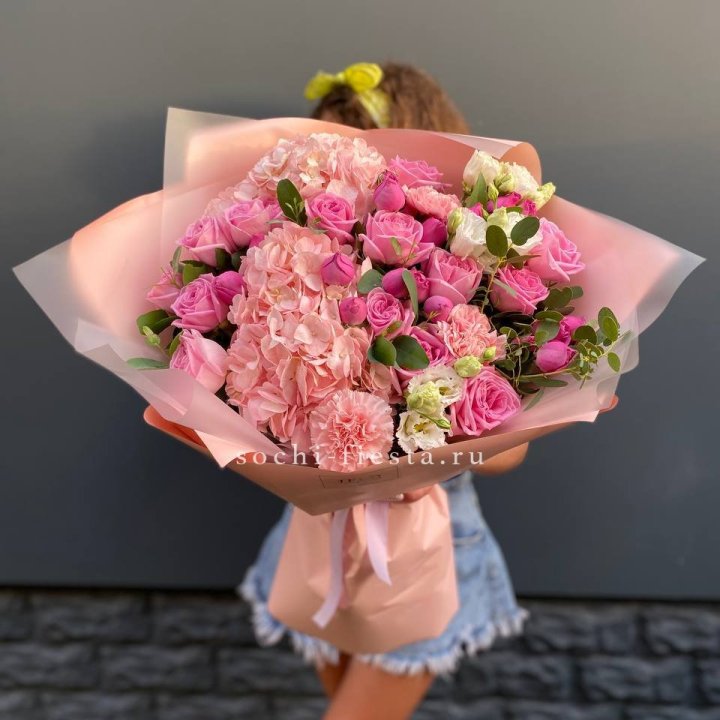 Авторский букет "Восторг" в Химкие