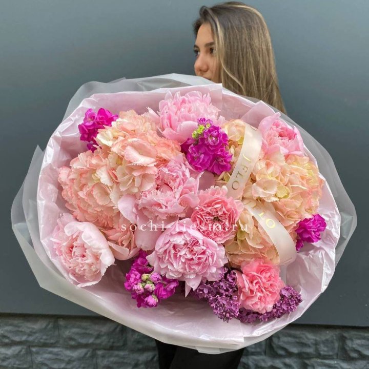  Букет "Фловер пионс" в Химкие