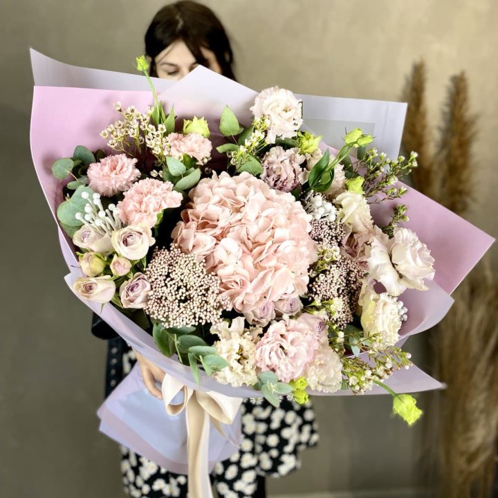 Дизайнерский букет "Трели кримс" в Химкие