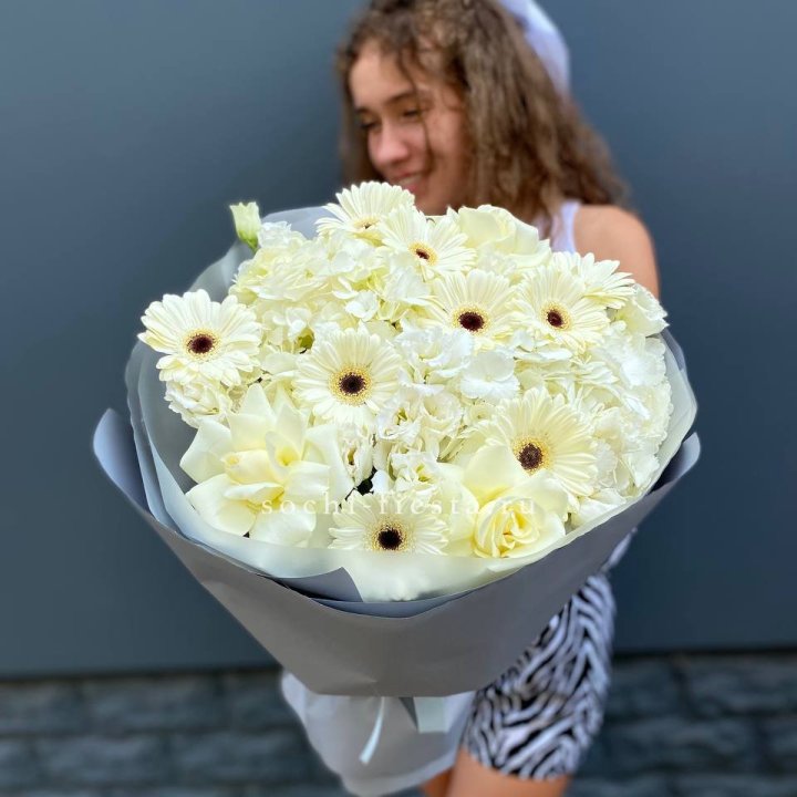  Букет "Вайт люксур" в Химкие