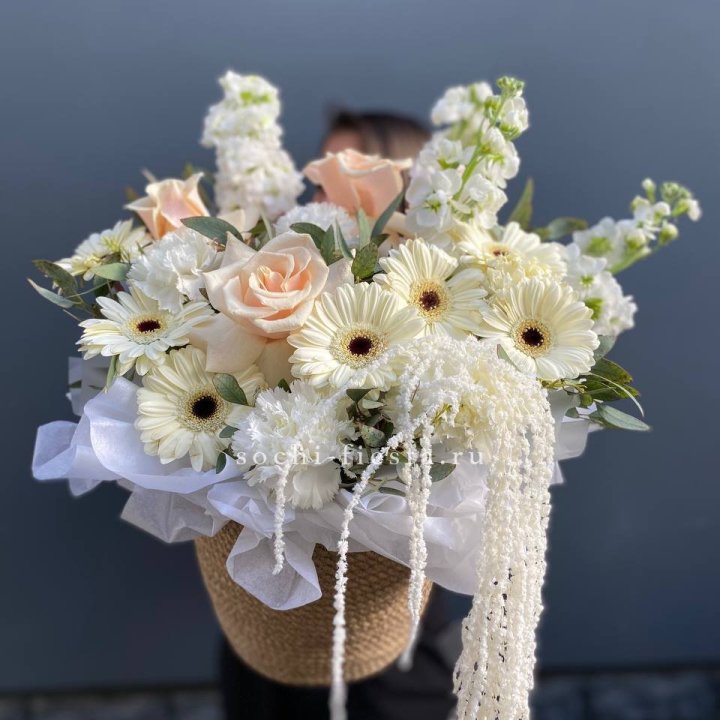 Цветы в джутовом кашпо "Валери" в Химкие