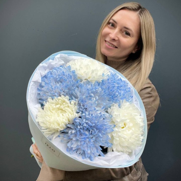 Букет из 7 хризантем  в Химкие