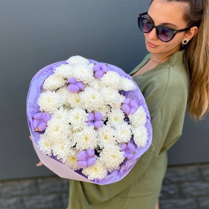  Букет  хризантем и хлопка в Химкие