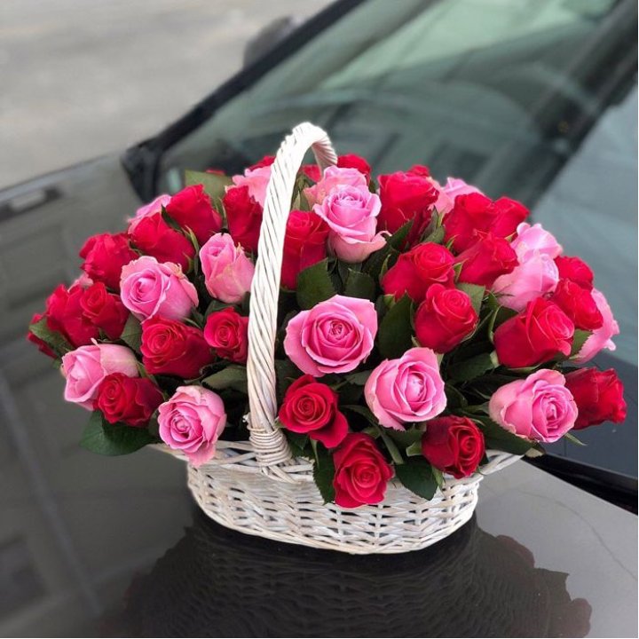Корзина с розами  в Химкие