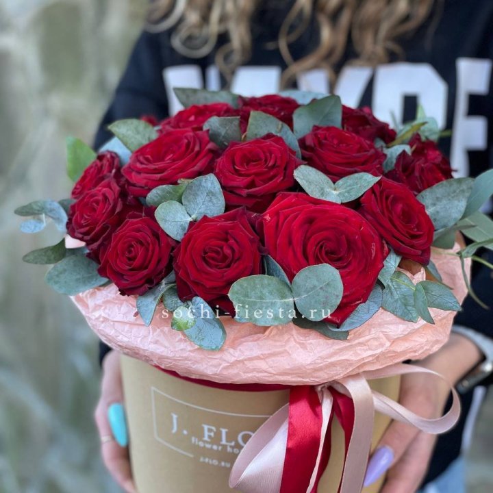 21 Красная роза в боксе №1 в Химкие