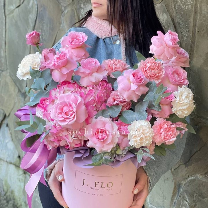 Цветочный бокс "Эсмиральда" в Химкие