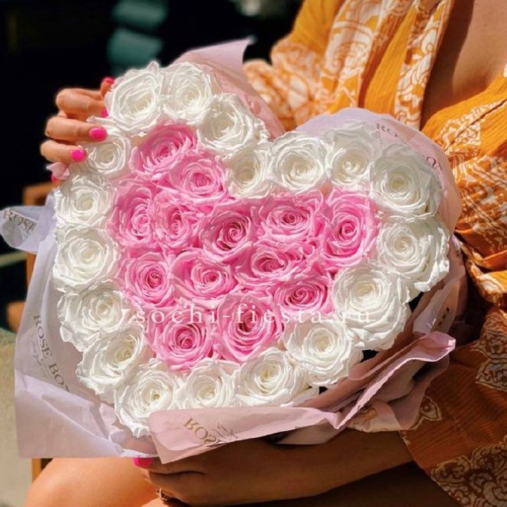 Бокс сердце с розами №2 в Химкие