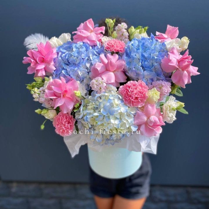 Коробка с цветами "Лемия" в Химкие