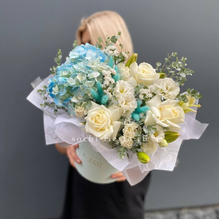 Цилиндр в голубых оттенках №1 в Химкие