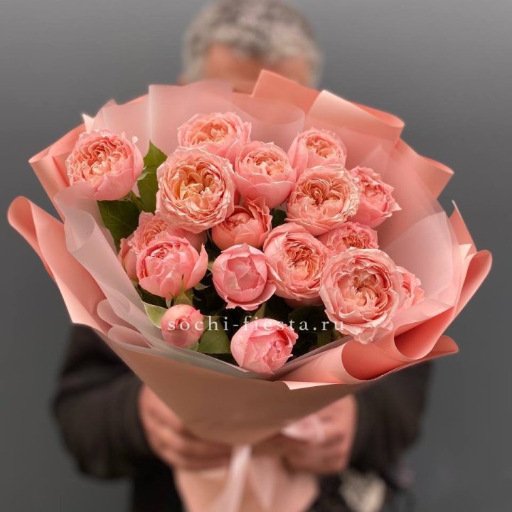 Букет комплимент из кустовых роз Джульетта в Химкие