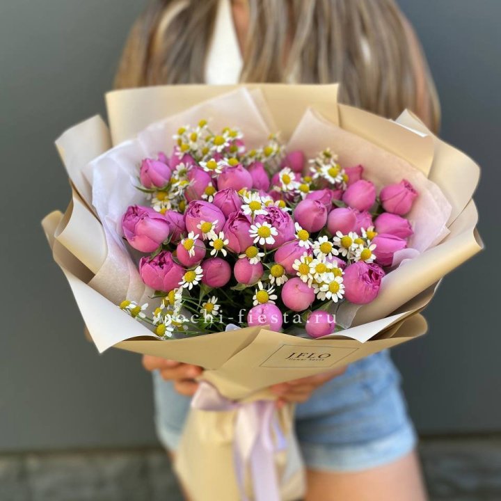 Дуобукет мисти с ромашками  в Химкие