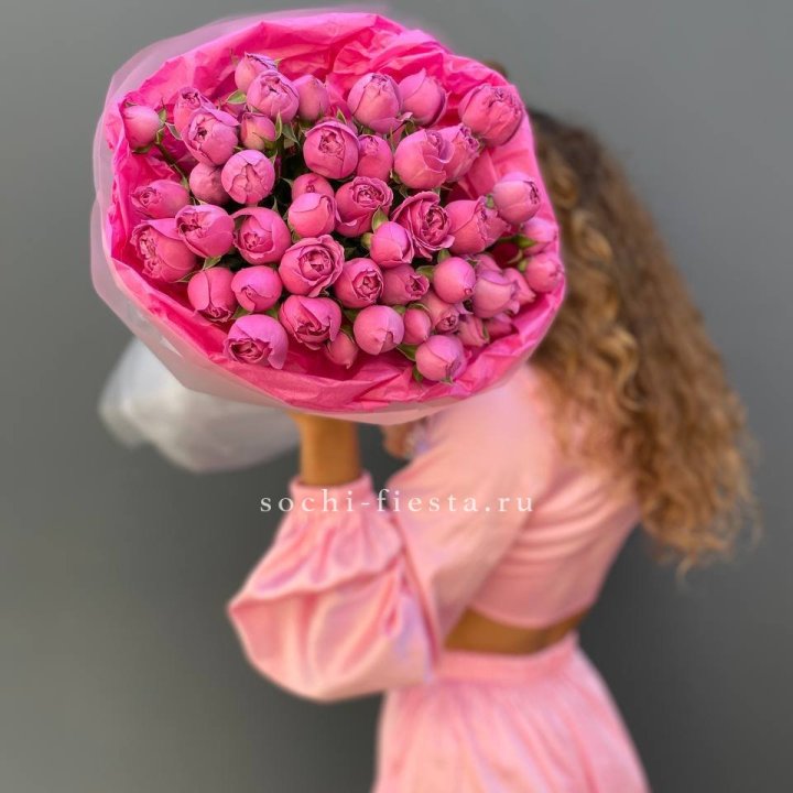 Букет из пионовидных роз  в Химкие