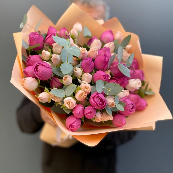 Букет кустовых роз Тендернес в Химкие