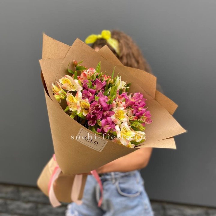 Альстромерии в крафте в Химкие