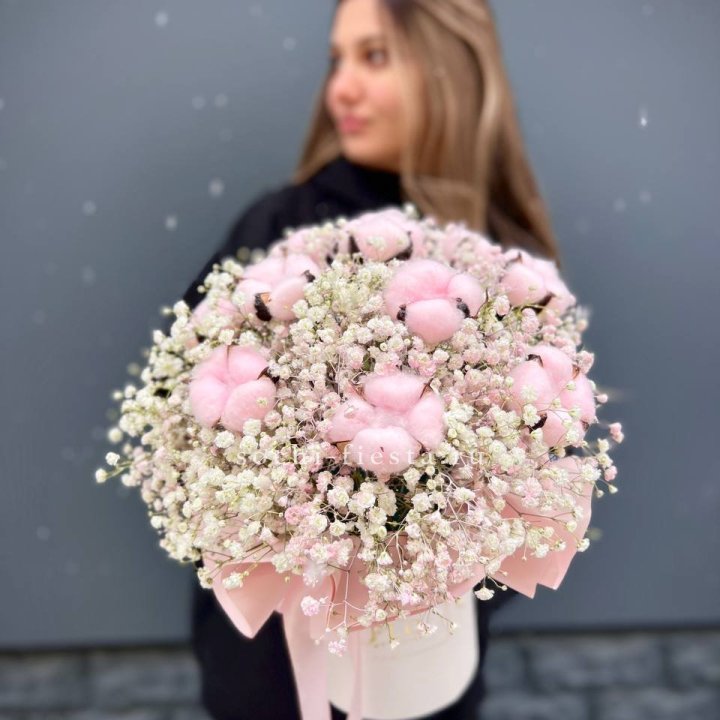 Гипсофилы с хлопком в шляпной коробке в Химкие