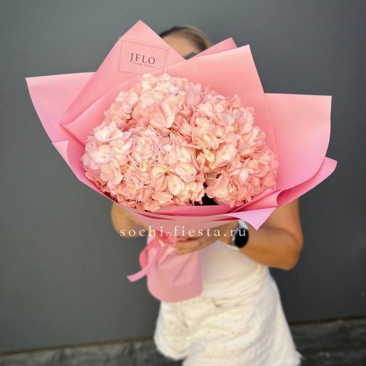 Букет гортензий "Крем" в Химкие