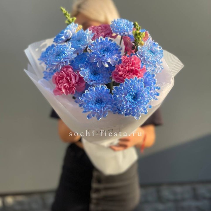 Букет сборный с хризантемой в Химкие