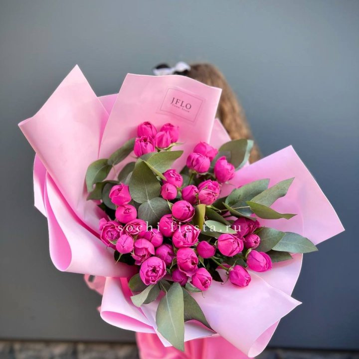 Пионовидные розы баблс в Химкие