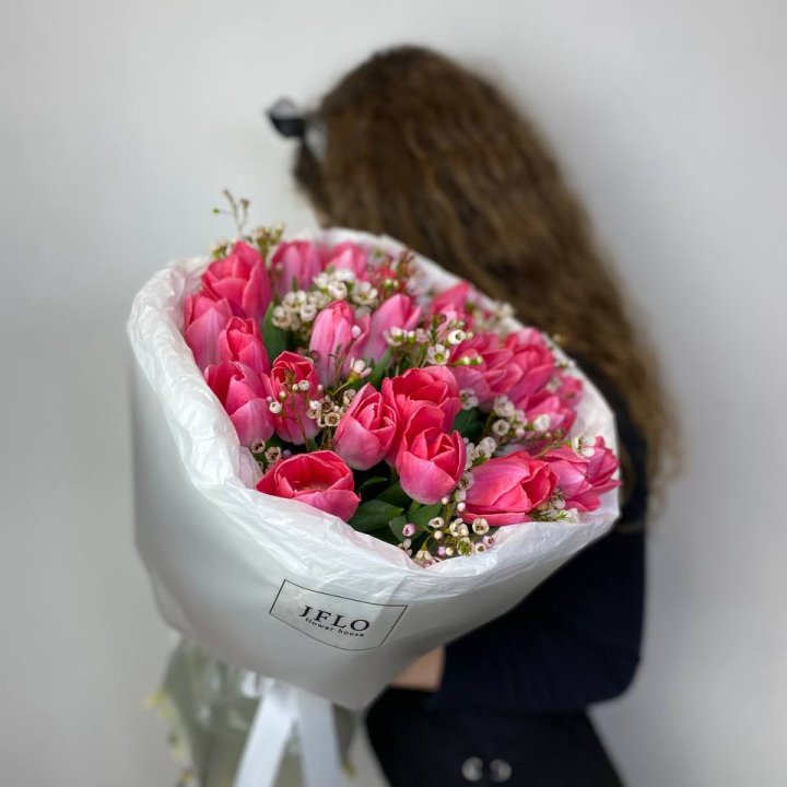 Дуо тюльпаны с хамелациумом в Химкие