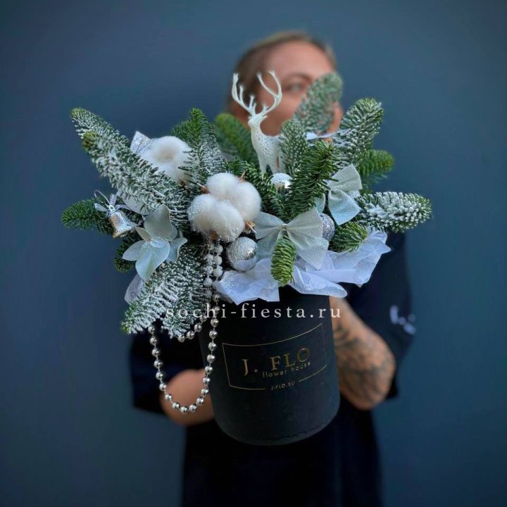 Композиция "Мери крисмас" в Химкие