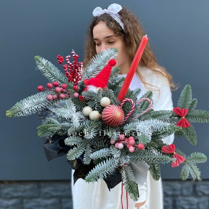 Композиция в бокале красная в Химкие