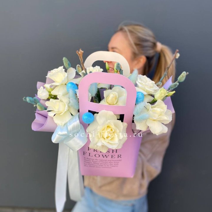 Цветочная сумочка "Пасхальная композиция" в Химкие