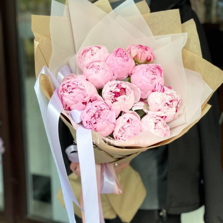 11 пионов в оформлении в Химкие