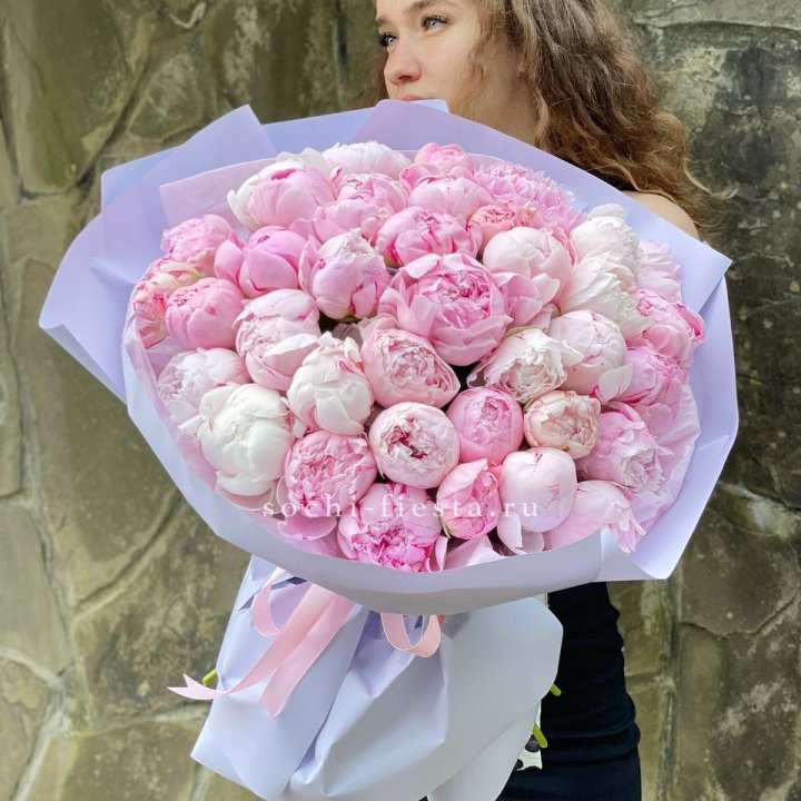 39 нежных пионов в Химкие