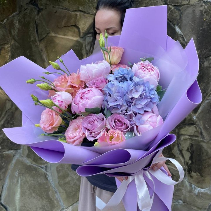 Букет с пионами "Блю логан" в Химкие