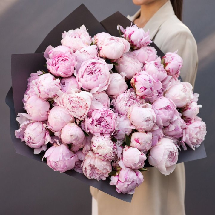 Пионы охапка в Химкие