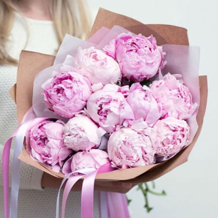 11 нежных пионов в Химкие