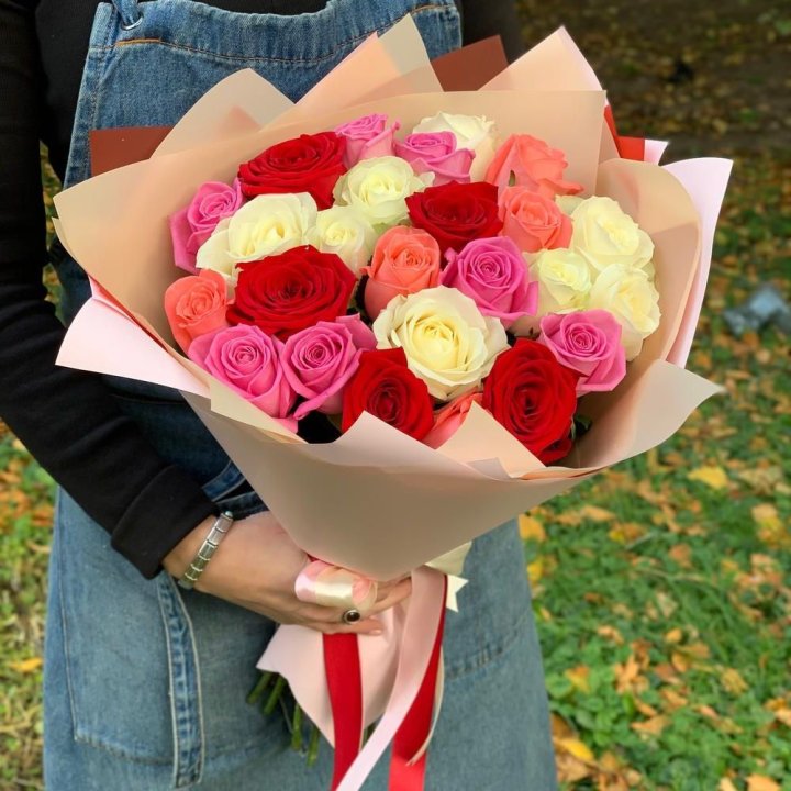 25 роз "Карусель" в Химкие