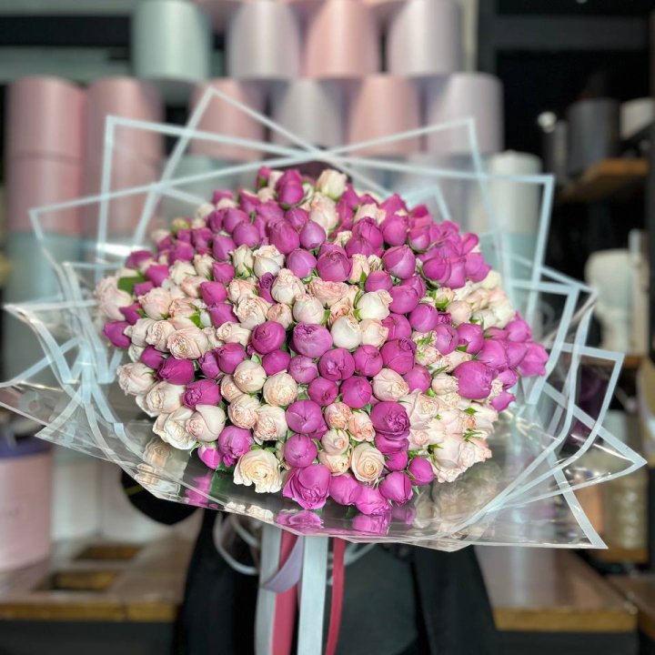 101 кустовая пионовидная роза в Химкие