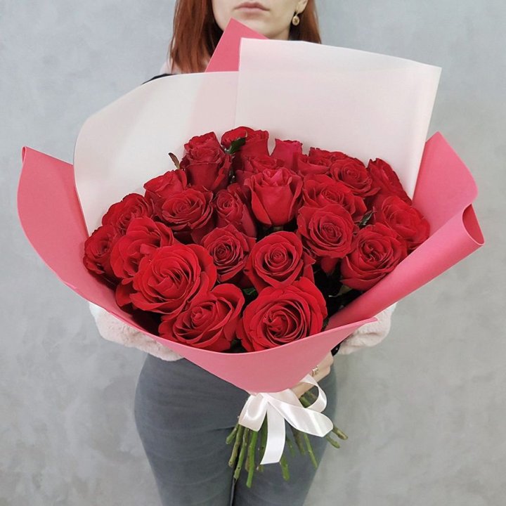 25 Красных роз рози вайт в Химкие
